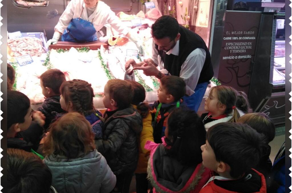 INFANTIL VISITA EL MERCADO «SANTA MARÍA DE LA CABEZA»